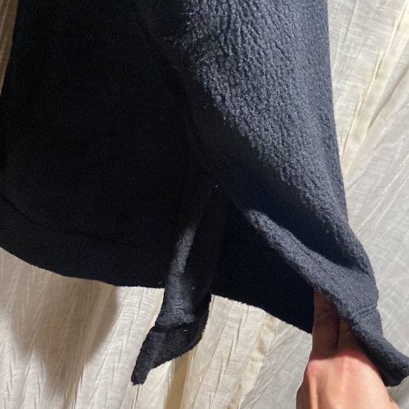 Black Sherpa quarter zip sweater with front pocket - Picture 4 of 7